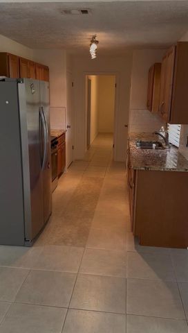 508 NW AZALEA Avenue, Port St. Lucie, FL 34983