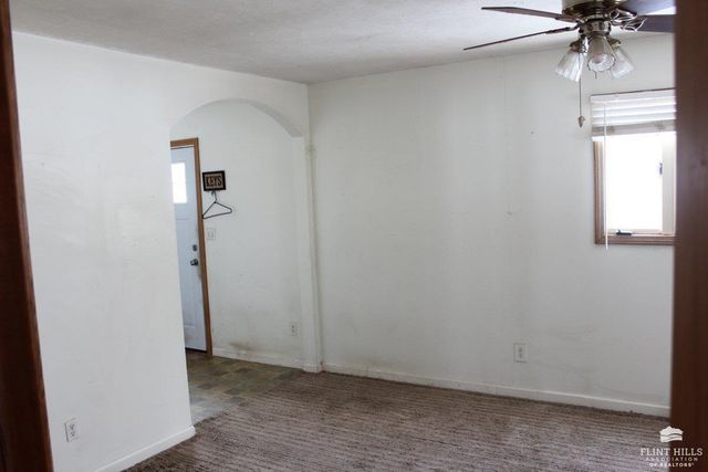 210 Linden Street, Ogden, KS 66517