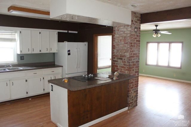 210 Linden Street, Ogden, KS 66517