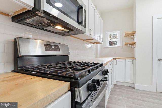 112 CORAL ST, Lancaster, PA 17603
