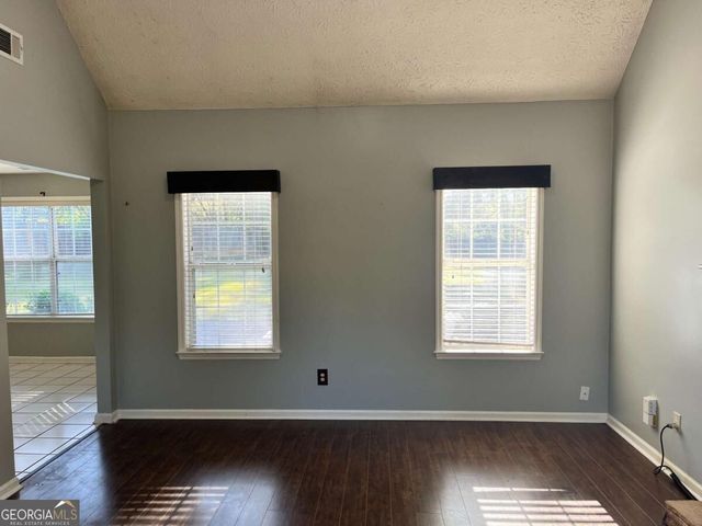 30 Candlewood Court, Newnan, GA 30265