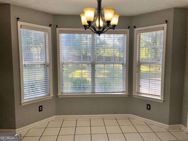 30 Candlewood Court, Newnan, GA 30265