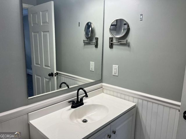 30 Candlewood Court, Newnan, GA 30265