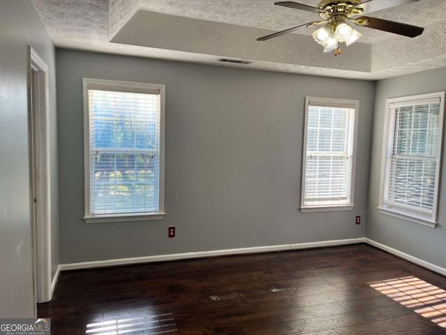 30 Candlewood Court, Newnan, GA 30265