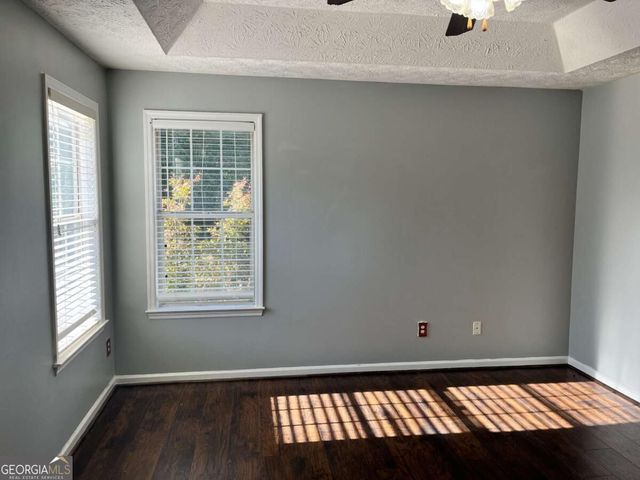 30 Candlewood Court, Newnan, GA 30265
