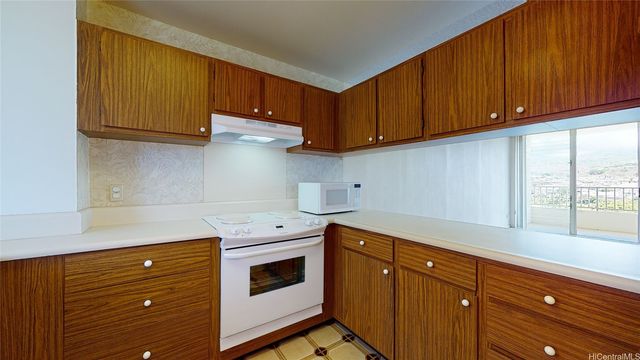 1160 Ala Napunani Street 603, Honolulu, HI 96818