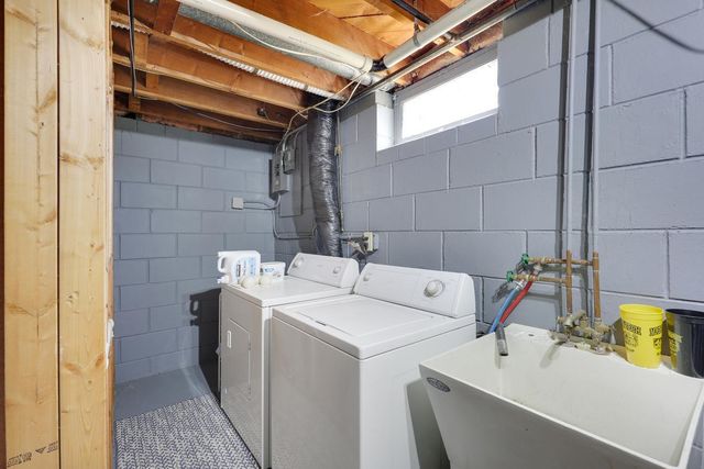 150 93rd Avenue NE, Blaine, MN 55434