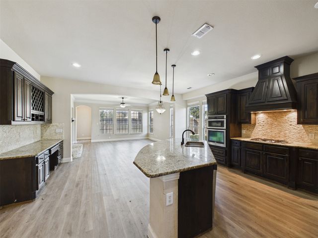 2825 Hollowbrook Lane, Frisco, TX 75033
