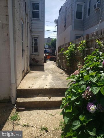 619 N LINCOLN, Wilmington, DE 19805