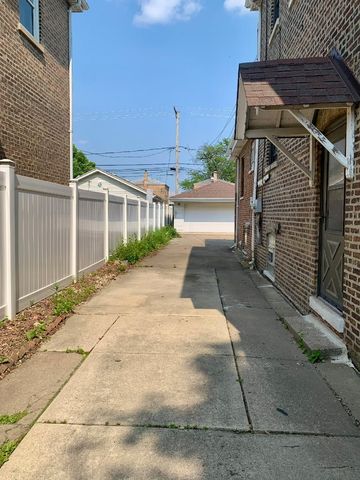 5313 S Tripp Avenue, Chicago, IL 60632
