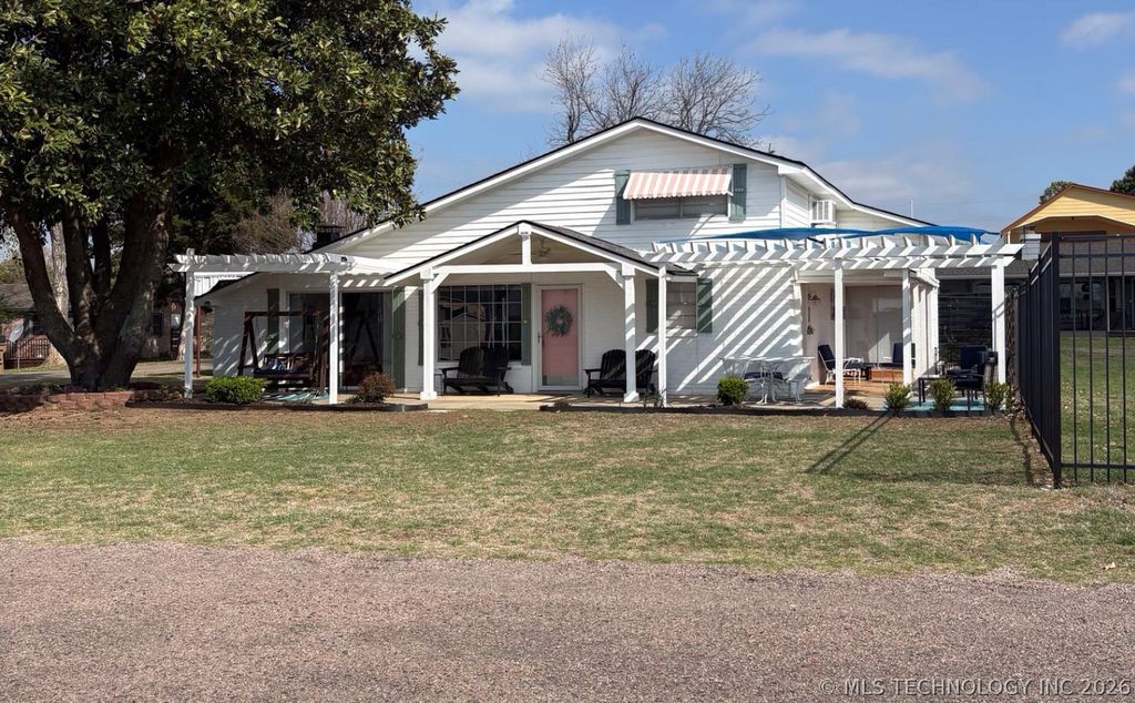 1498 Wagon Train Road, Kingston, OK 73439