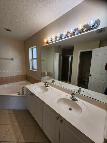 1580 NE 35th Ave 0, Homestead, FL 33033