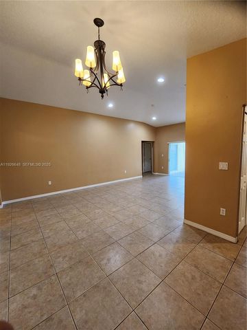 1580 NE 35th Ave 0, Homestead, FL 33033