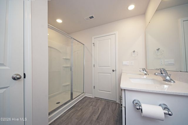 102 Mansfield Court, New Bern, NC 28562