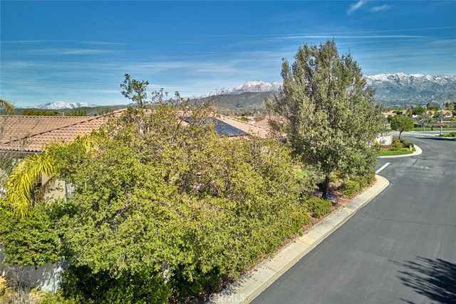 1143 Saguaro Road, Beaumont, CA 92223