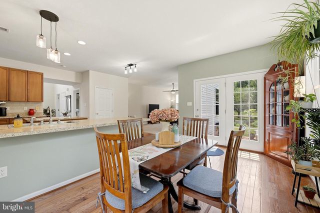 32 LILBURN DR, Bunker Hill, WV 25413