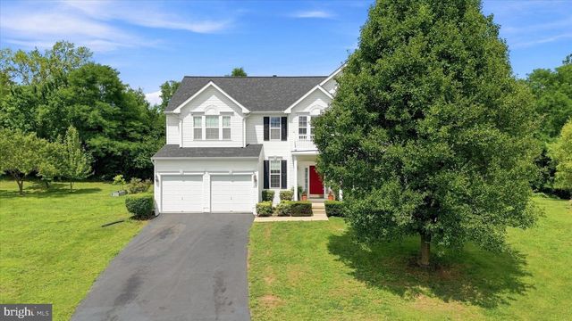 32 LILBURN DR, Bunker Hill, WV 25413