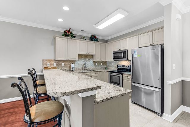 4827 Magnolia Lake Dr Apt 304, Myrtle Beach, SC 29577