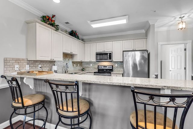 4827 Magnolia Lake Dr Apt 304, Myrtle Beach, SC 29577