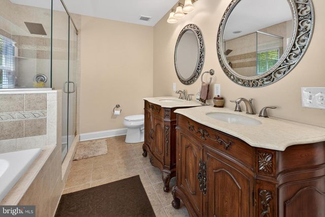 7 HERITAGE HILL DR, Sicklerville, NJ 08081