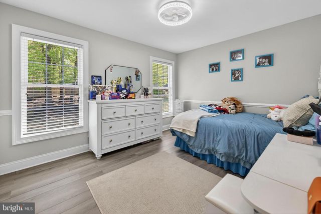 7 HERITAGE HILL DR, Sicklerville, NJ 08081