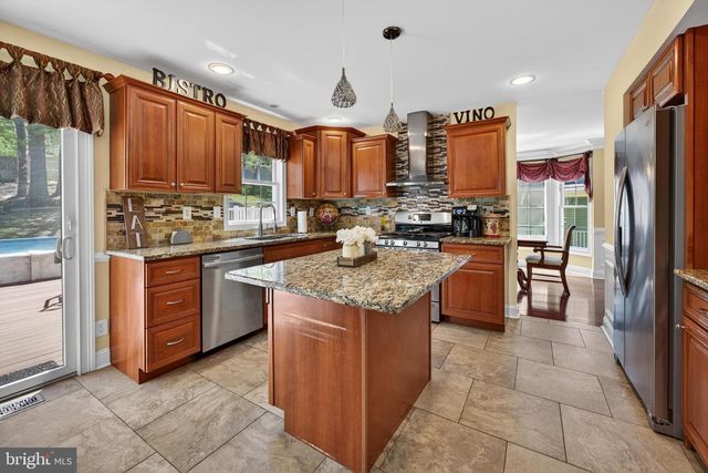 7 HERITAGE HILL DR, Sicklerville, NJ 08081