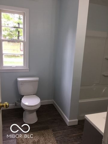 118 N Clay Street, Mooresville, IN 46158