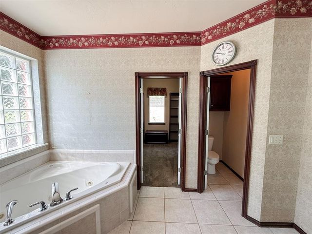 23505 E Waterloo Road, Luther, OK 73054