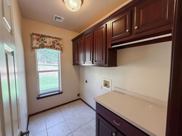 23505 E Waterloo Road, Luther, OK 73054