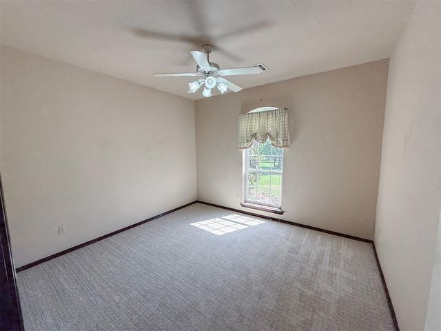 23505 E Waterloo Road, Luther, OK 73054