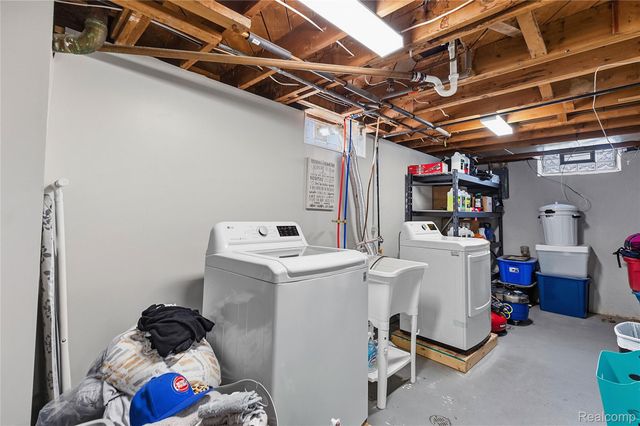 10039 Farley, Redford Charter Township, MI 48239