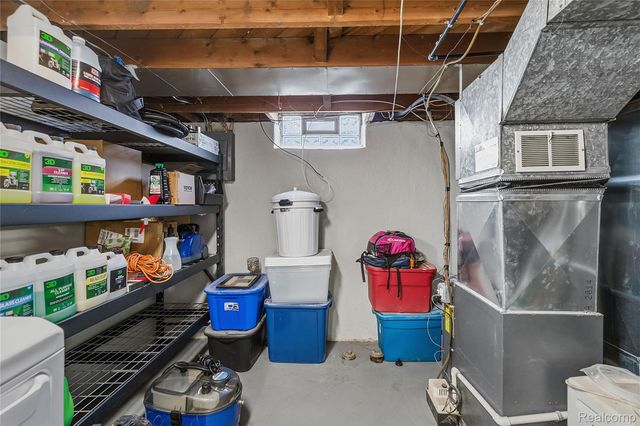 10039 Farley, Redford Charter Township, MI 48239