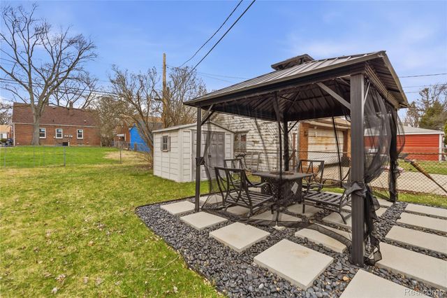 10039 Farley, Redford Charter Township, MI 48239