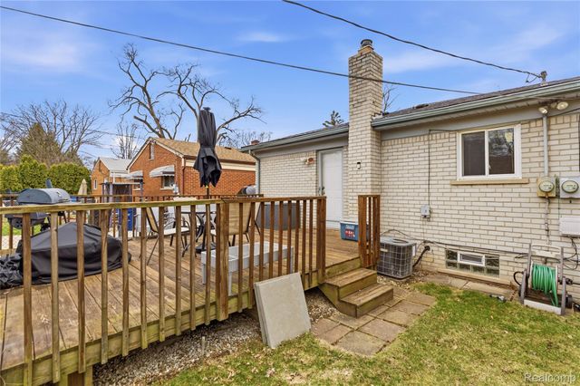 10039 Farley, Redford Charter Township, MI 48239