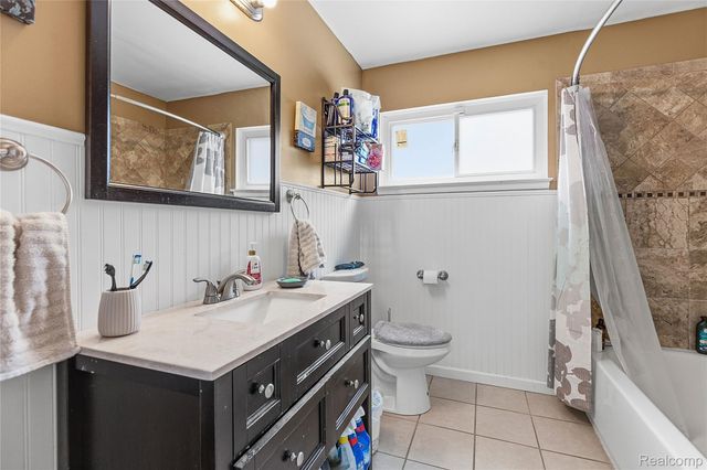 10039 Farley, Redford Charter Township, MI 48239