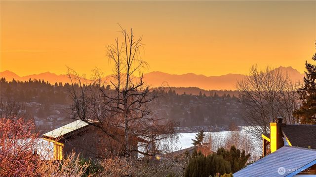 1401 Lincoln Avenue NE, Renton, WA 98056