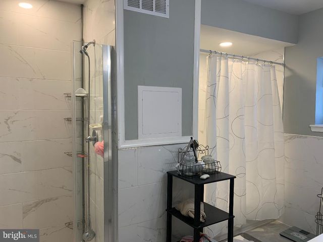 115 YALE AVE, Gloucester City, NJ 08030