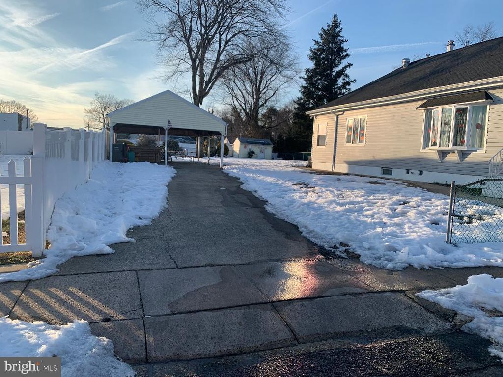 115 YALE AVE, Gloucester City, NJ 08030