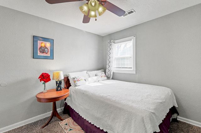 1543 N Spruce Ave., Wichita, KS 67214