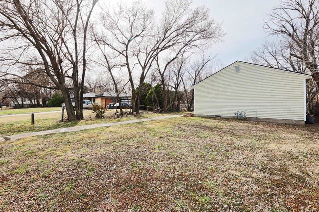1543 N Spruce Ave., Wichita, KS 67214