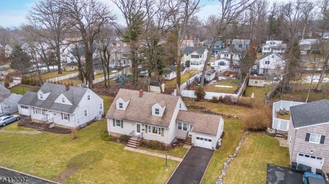 33 Laurel Place, West Caldwell Twp., NJ 07006