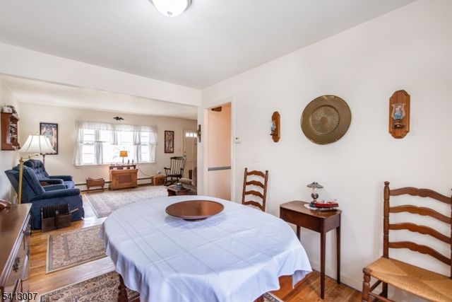 33 Laurel Place, West Caldwell Twp., NJ 07006