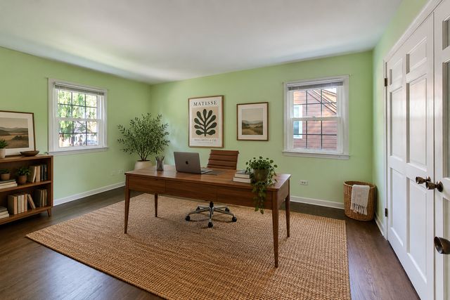 1535 N Haddow Avenue, Arlington Heights, IL 60004