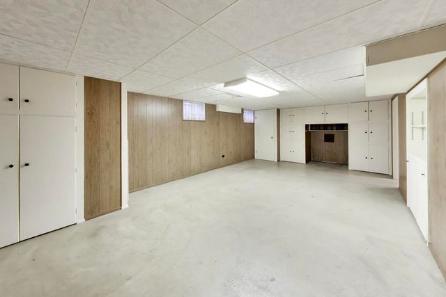 1535 N Haddow Avenue, Arlington Heights, IL 60004