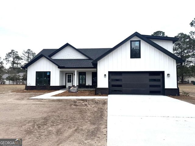 243 Charlton Street, Jesup, GA 31545