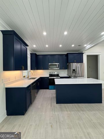 243 Charlton Street, Jesup, GA 31545