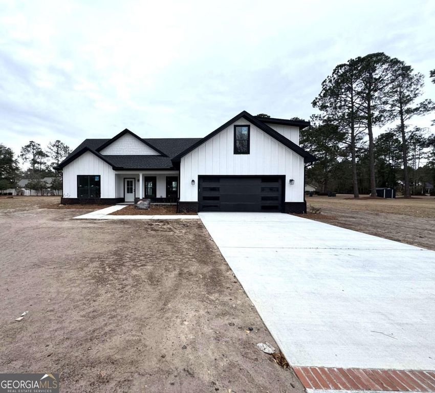 243 Charlton Street, Jesup, GA 31545