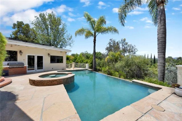 22309 Dolorosa, Los Angeles, CA 91367