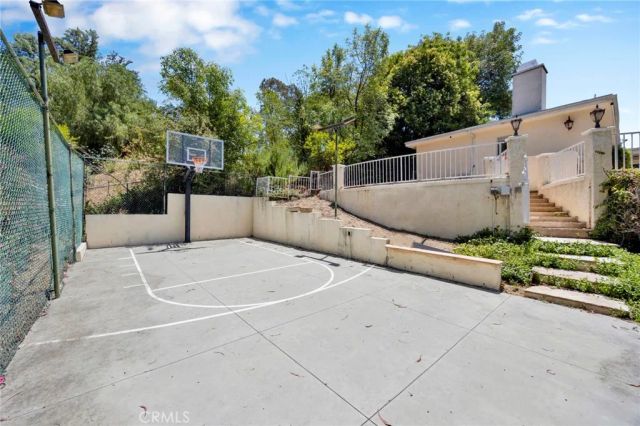 22309 Dolorosa, Los Angeles, CA 91367