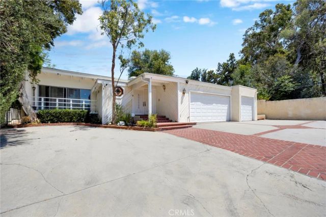 22309 Dolorosa, Los Angeles, CA 91367
